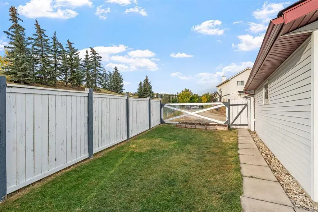 229 Hidden Hills Place NW