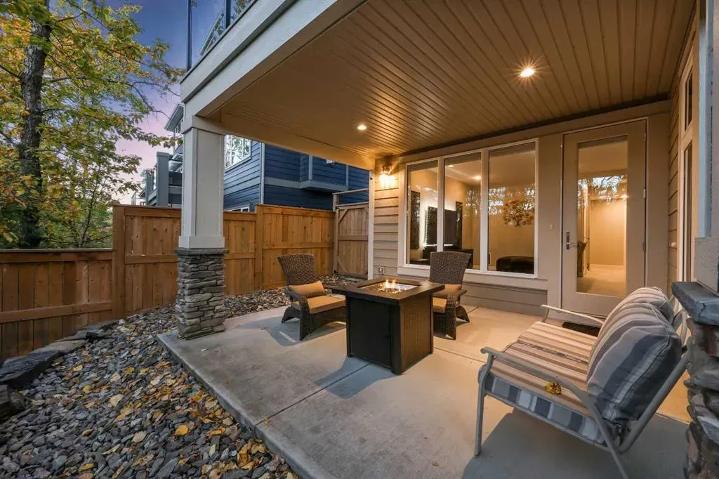 25 Rock Lake Heights NW