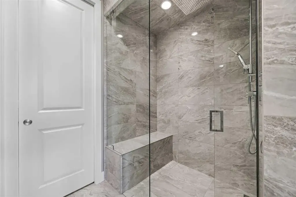 25 Rock Lake Heights NW
