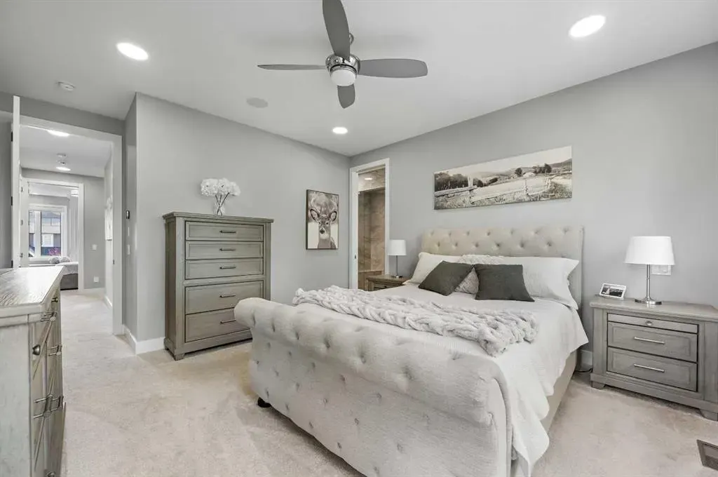 25 Rock Lake Heights NW