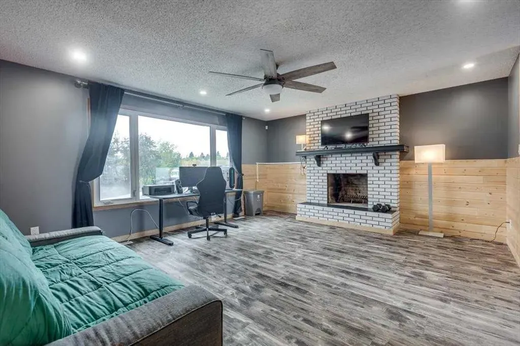 76 Fern Road