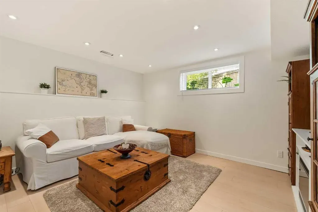 151 Kingsbridge Road SE