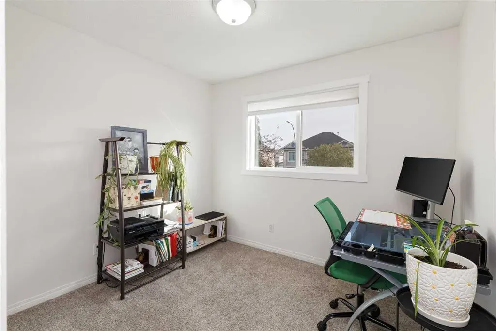 25 Chaparral Ridge Terrace SE