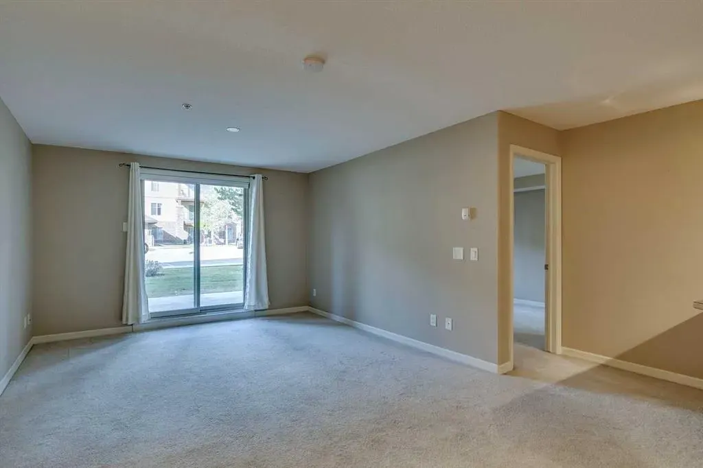 92 Crystal Shores Road, #2114