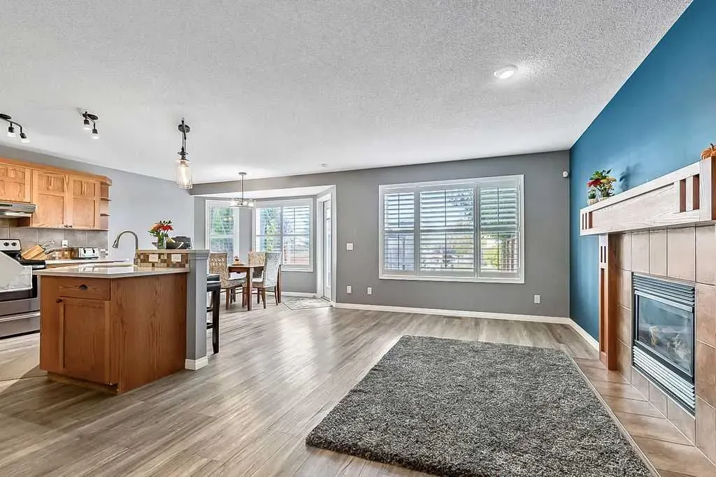 64 Everglen Rise SW