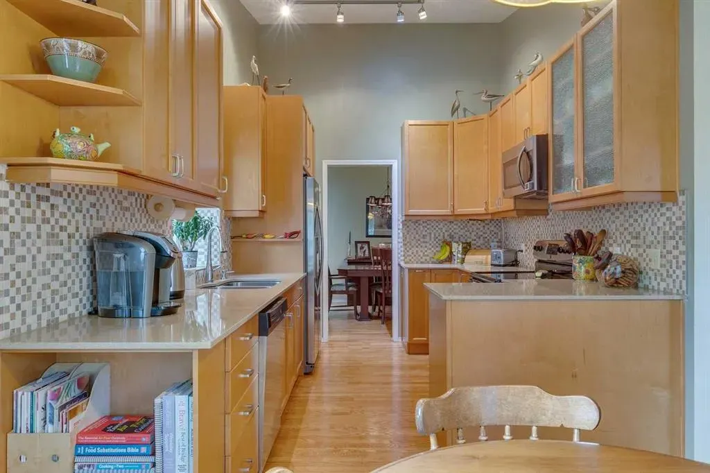 74 Evergreen Bay SW
