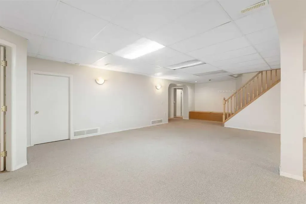 63 Diamond Terrace SE