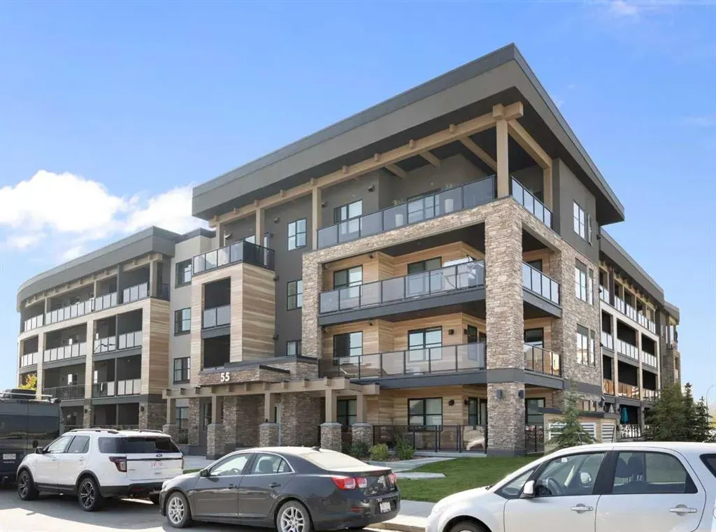 55 Wolf Hollow Crescent SE, #104
