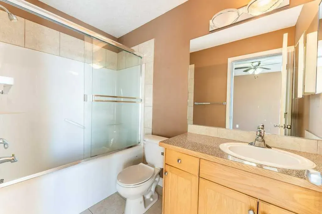 133 Tarawood Close NE