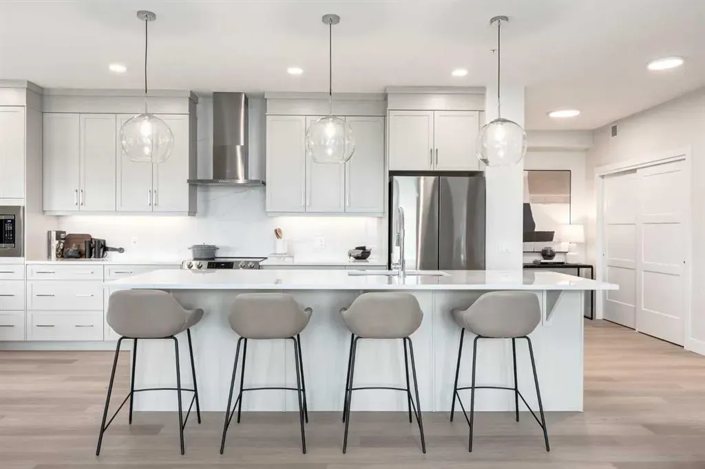 110 Greenbriar Place NW, #1306