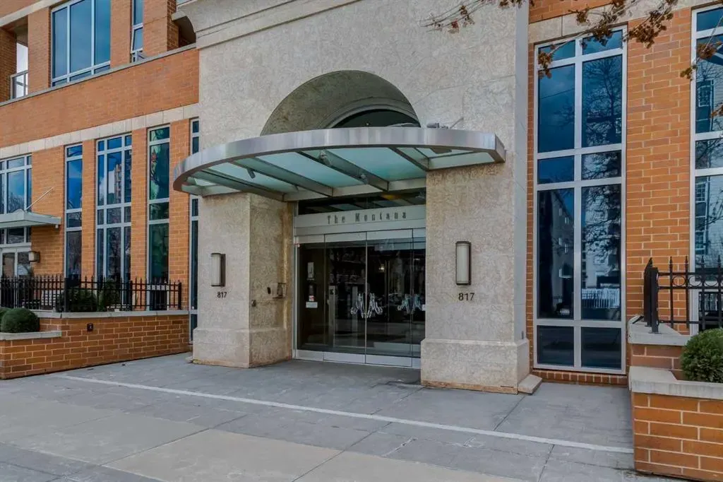 817 15 Avenue SW, #500