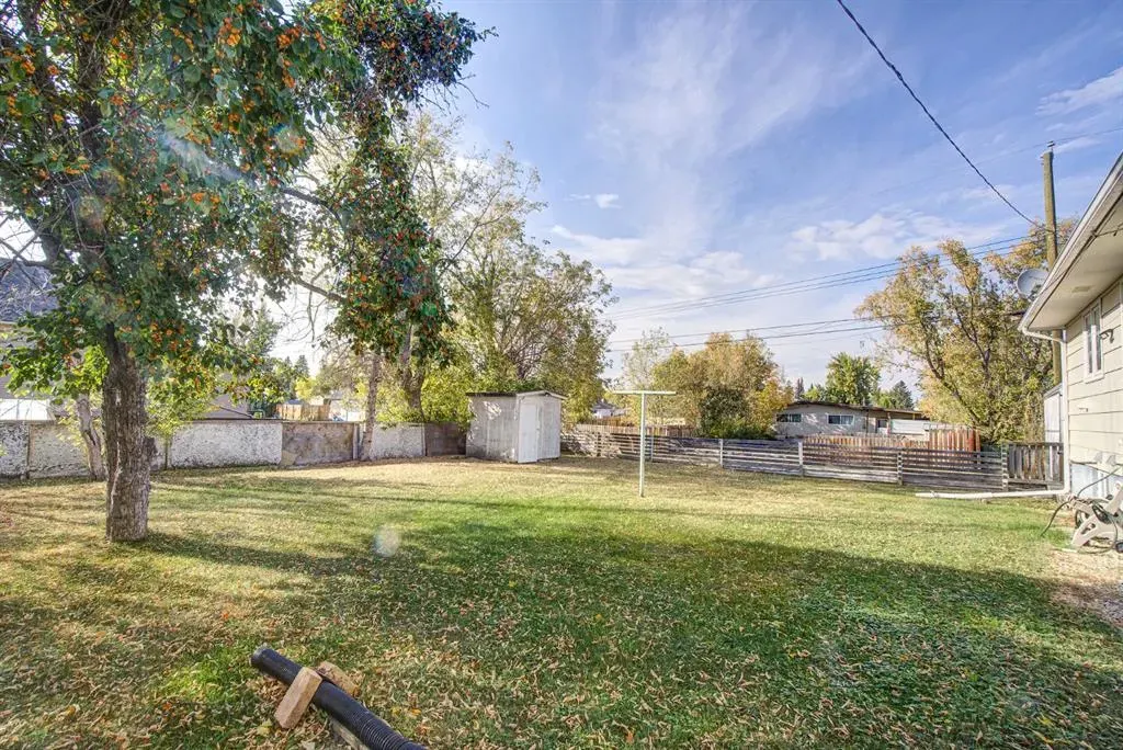4705 3 Street W