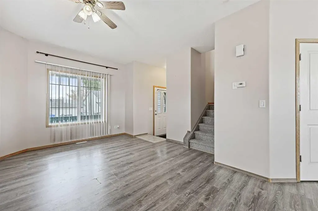 30 Meadowpark Place