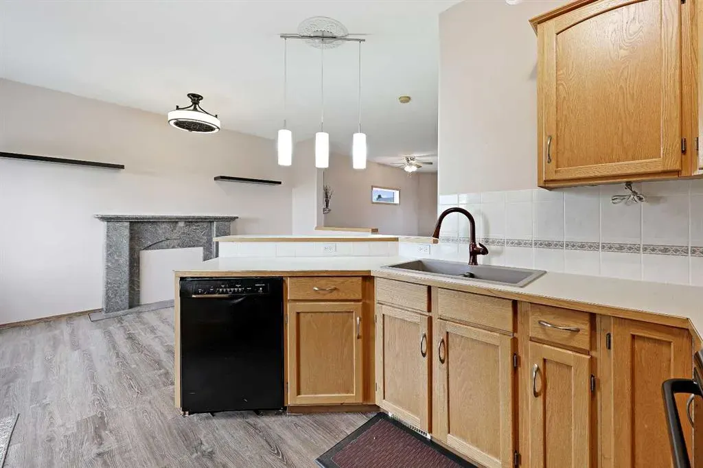 30 Meadowpark Place