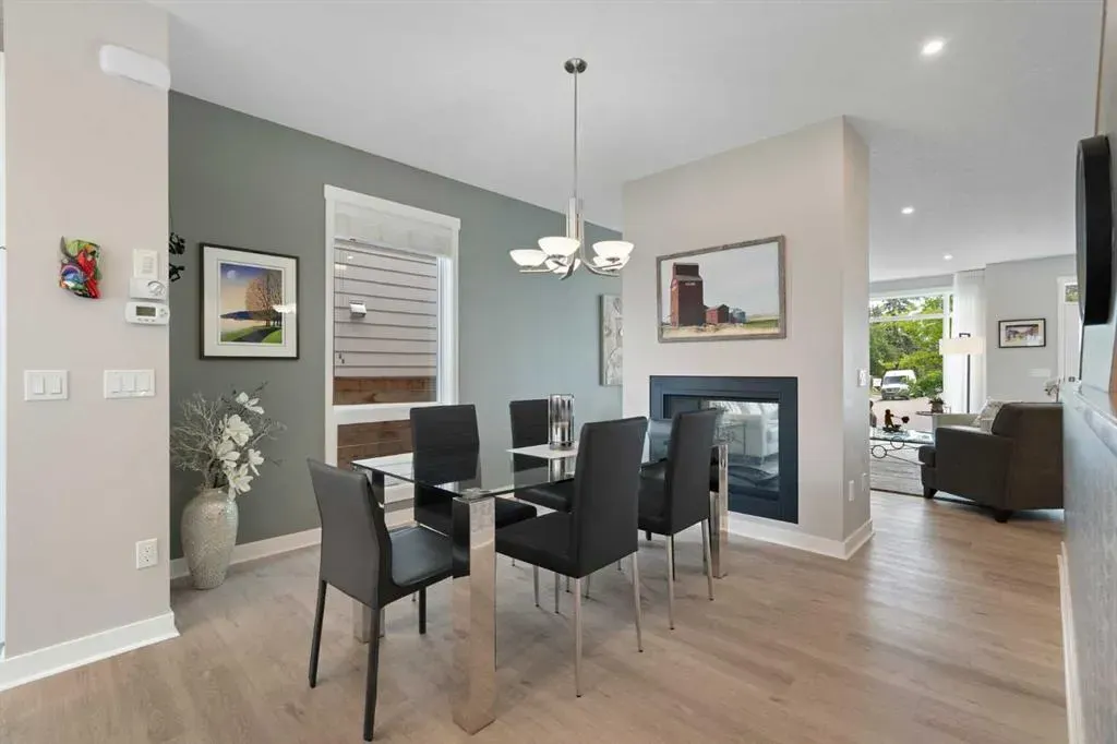 2739 Cochrane Road NW