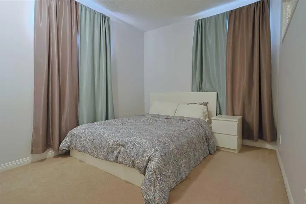 161 Hamptons Gardens NW