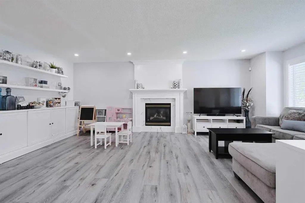 161 Hamptons Gardens NW
