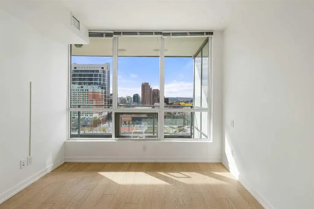 128 2 Street SW, #1205