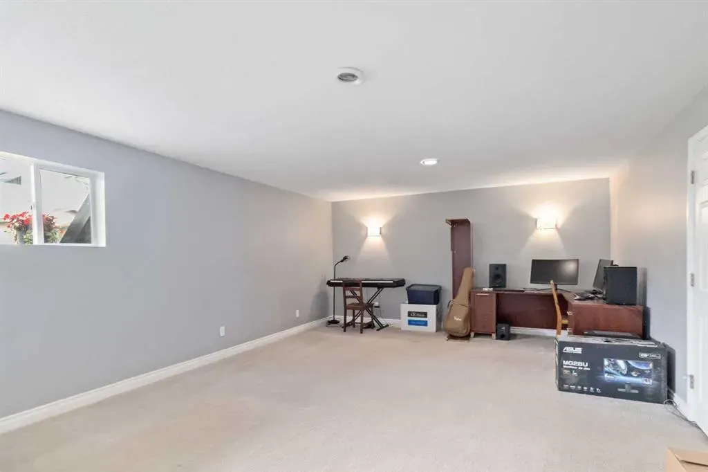 166 Erindale Road