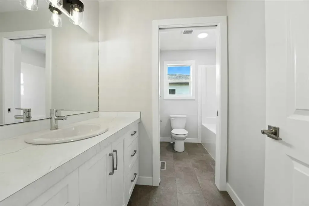 54 Vista Close