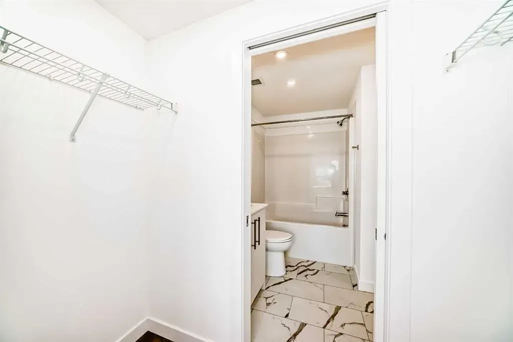6 Merganser Drive W, #1116