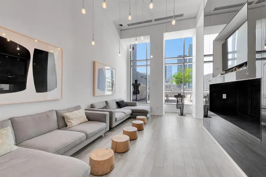 615 6 Avenue SE, #508