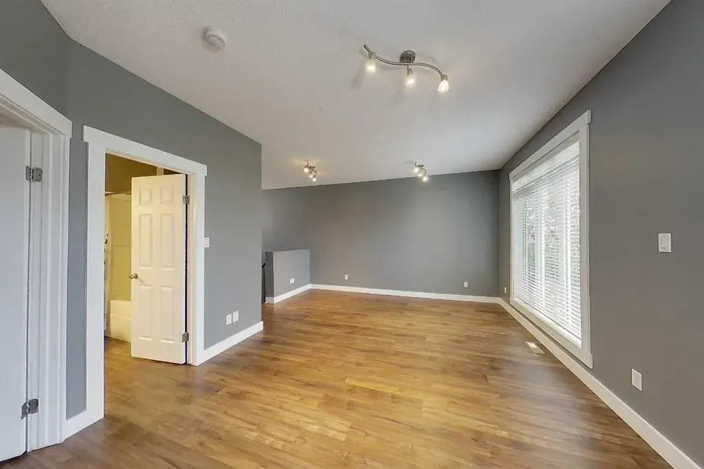 116 6 Avenue NE, #133