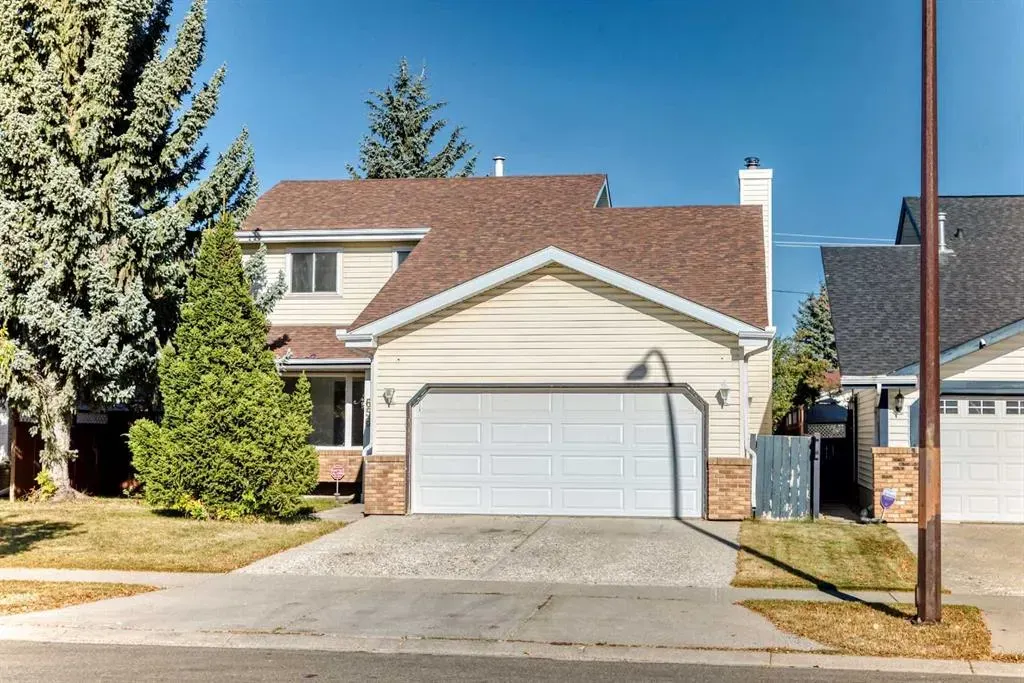 656 Woodbine Boulevard SW