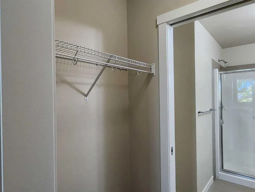 214 Sherwood Square NW, #109