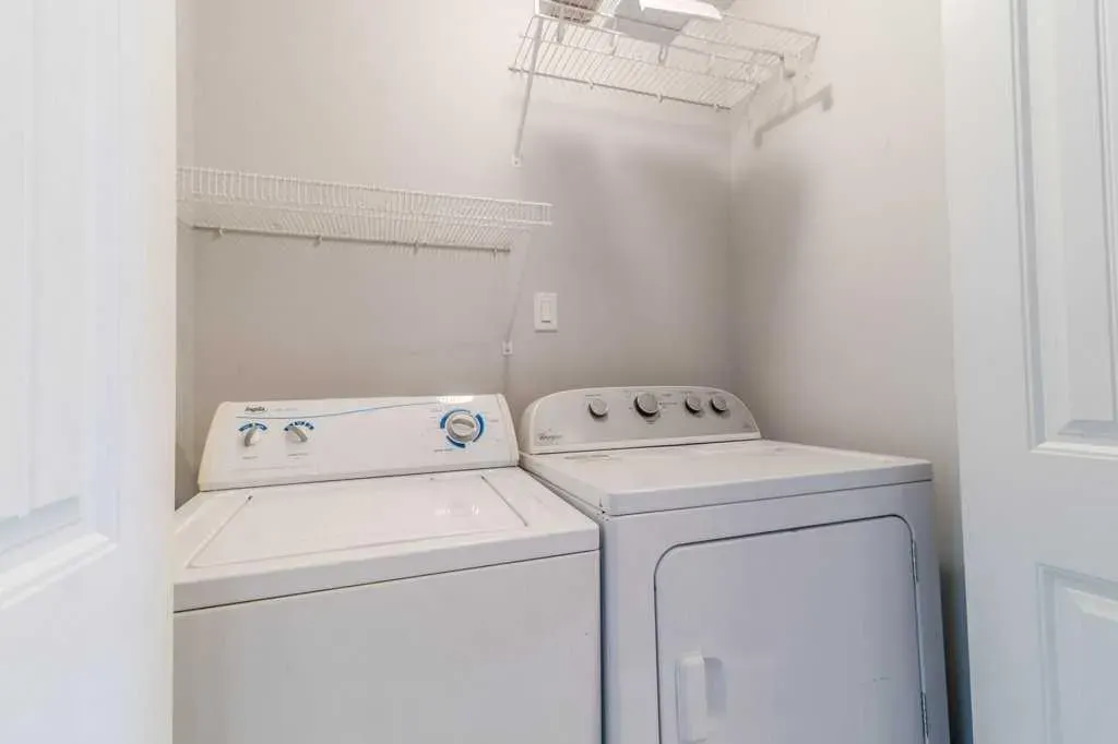 81 Willow Road, #106
