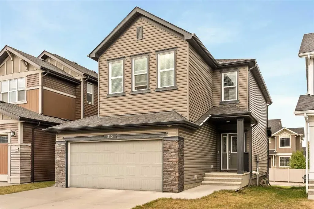 313 Evansglen Drive NW