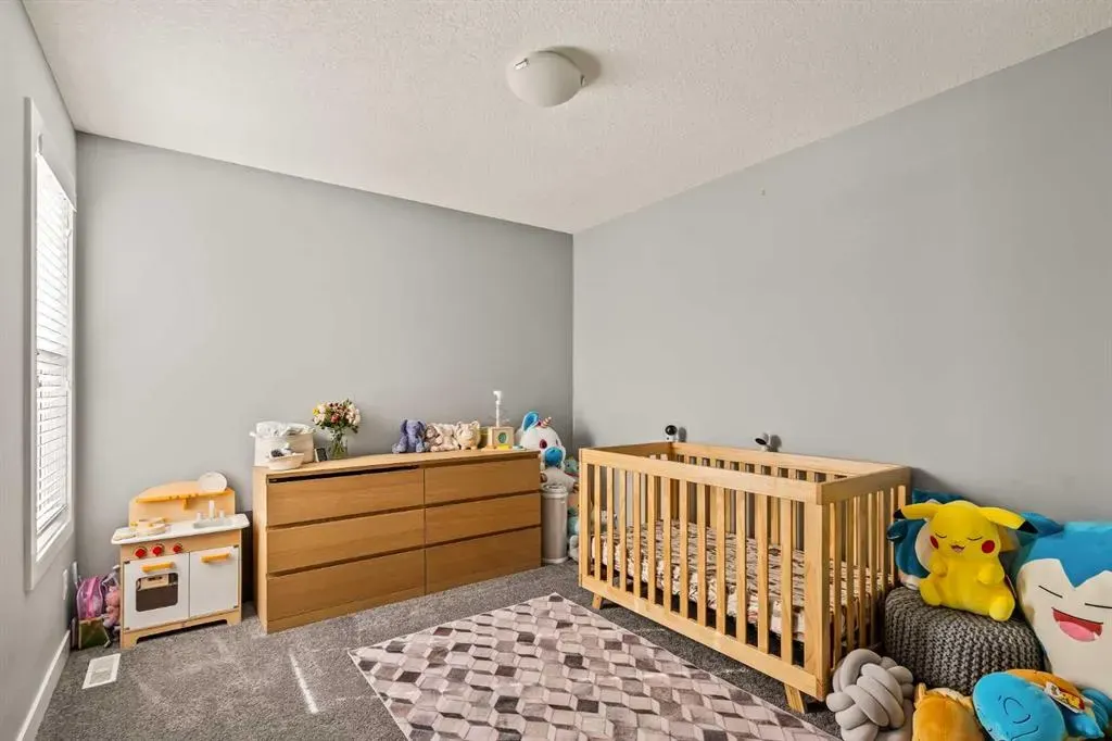 313 Evansglen Drive NW