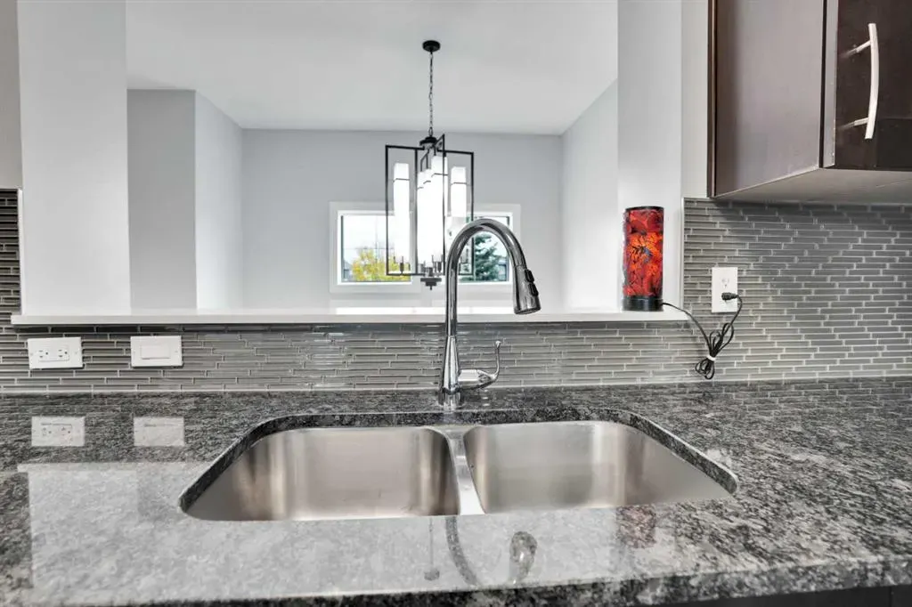 309 Evanston Square NW