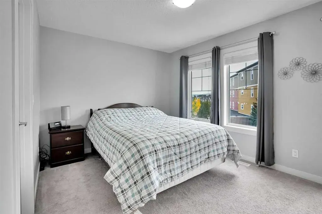 309 Evanston Square NW