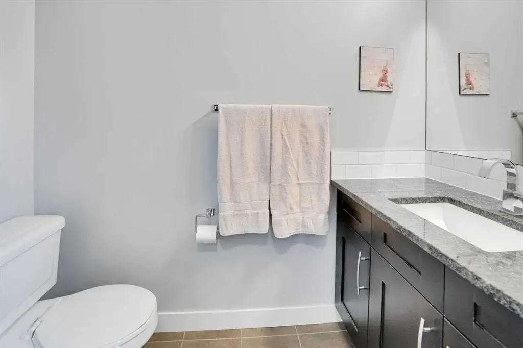 309 Evanston Square NW