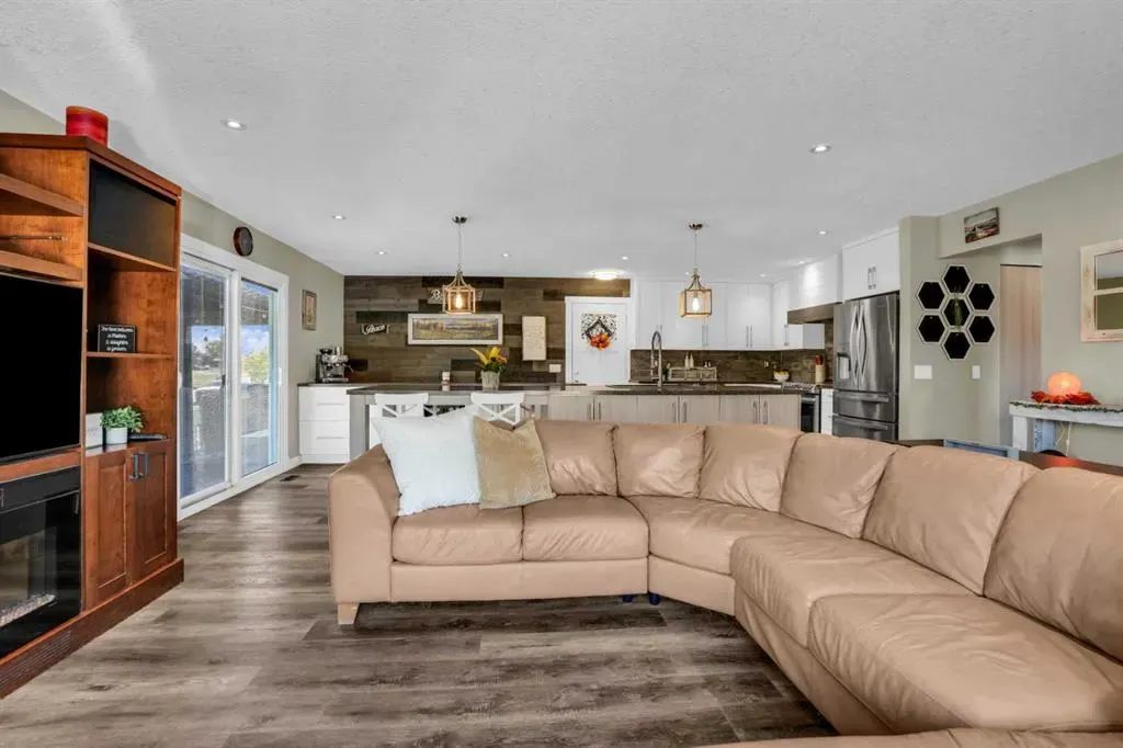 67 Summerwood Road SE