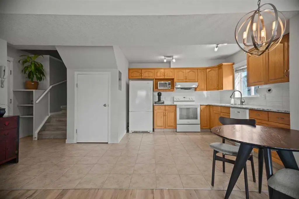 1608 12 Avenue SW, #304