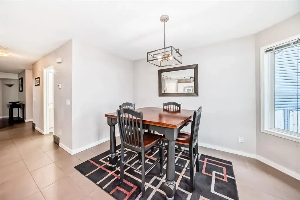 9747 Harvest Hills Link NE