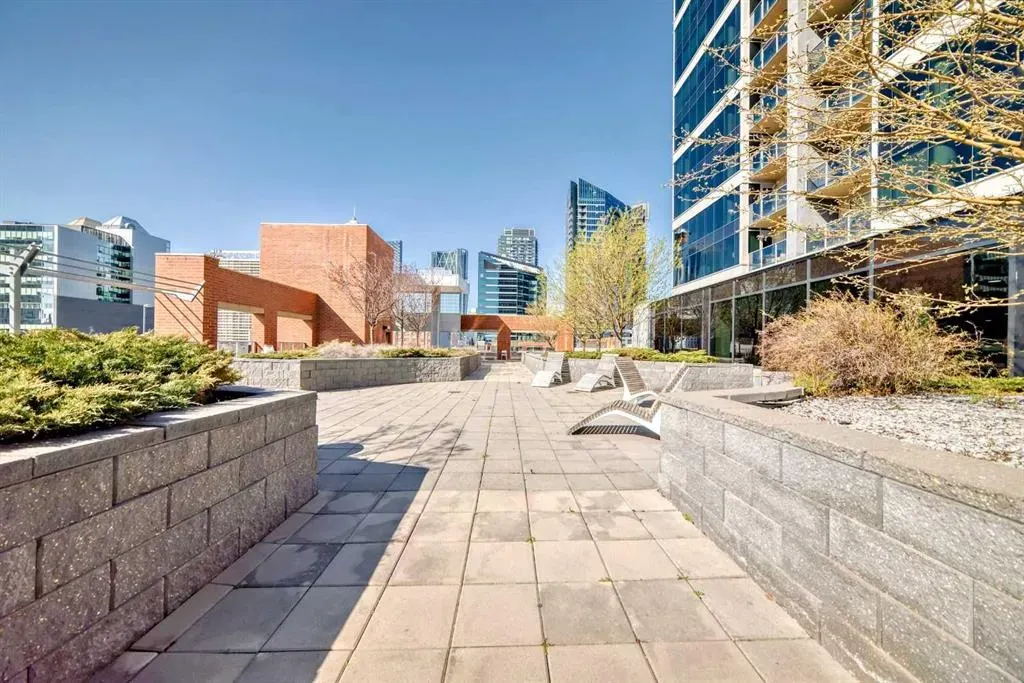 1320 1 Street SE, #1207