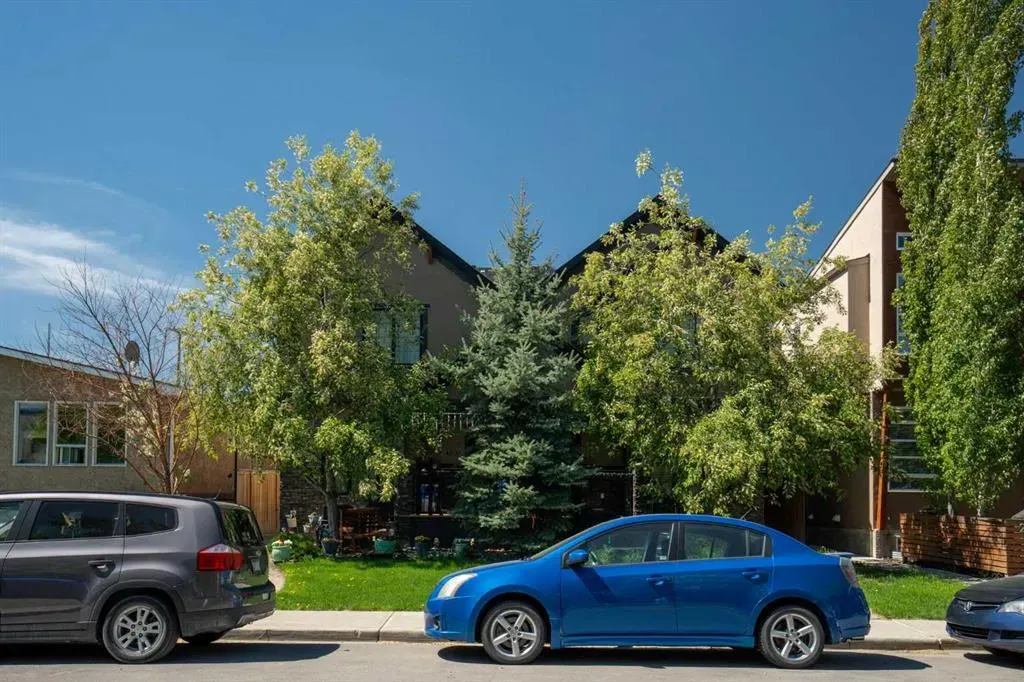 4709 17 Avenue NW, #2