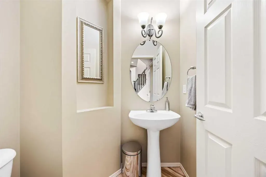 16 Tuscany Ravine Court NW