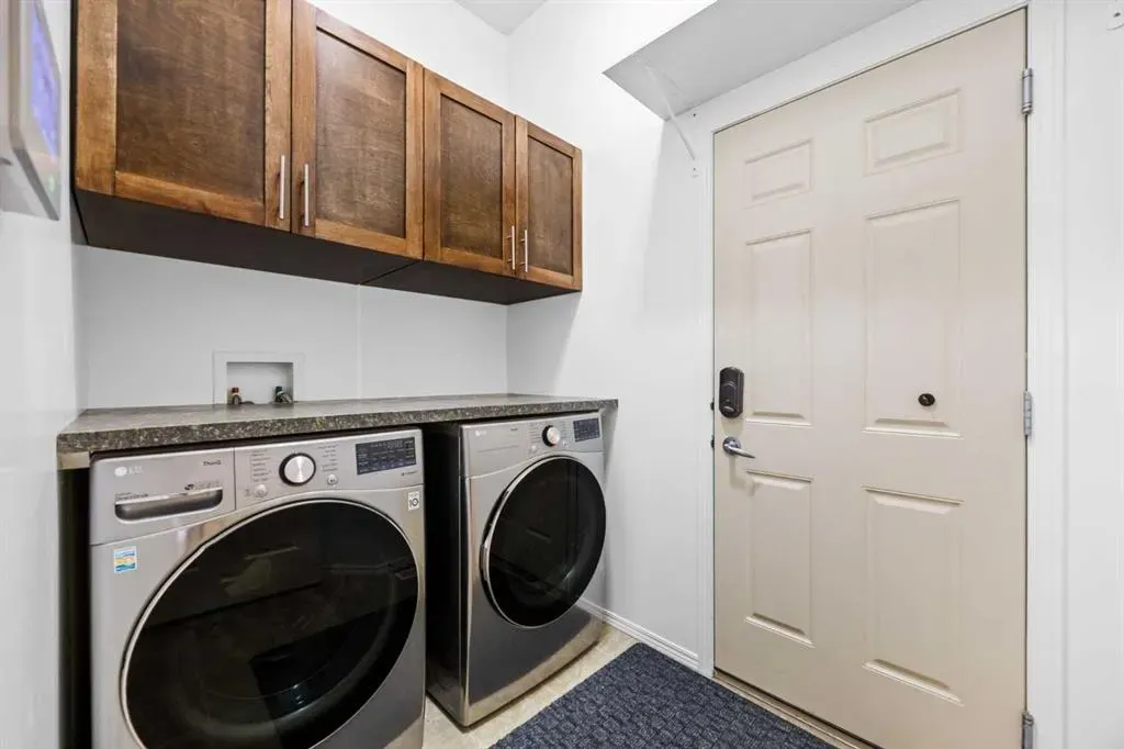 16 Tuscany Ravine Court NW