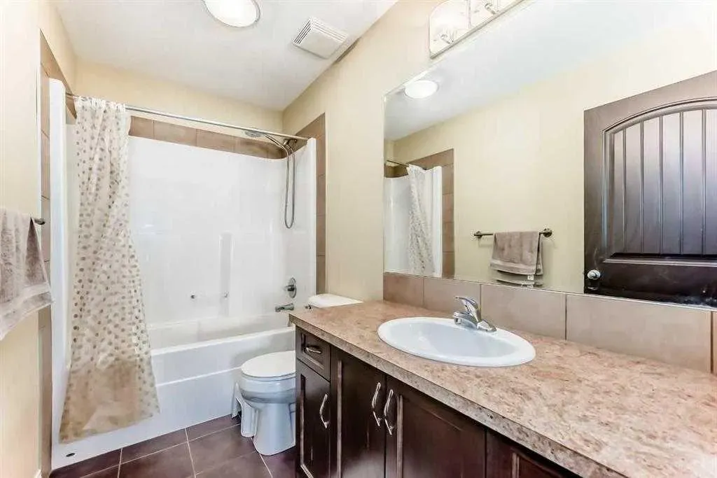 583 West Chestermere Drive