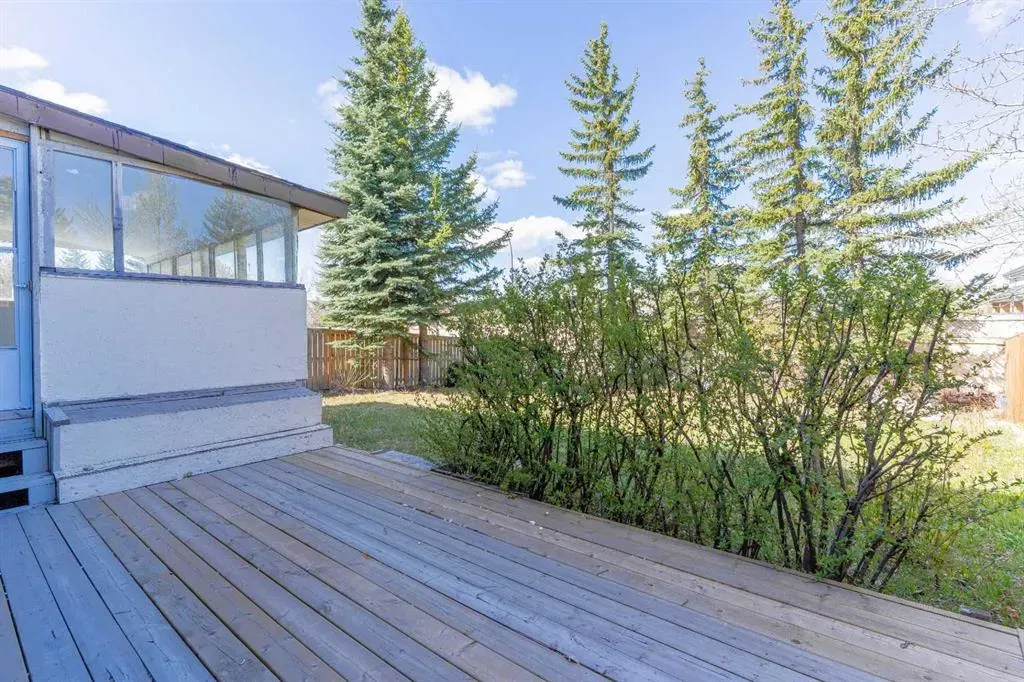 266 Edgepark Way NW