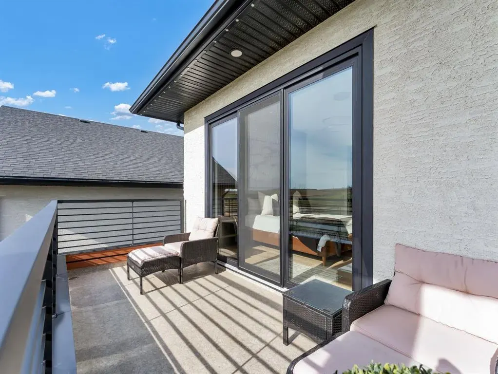 51 Coulee Ridge Drive SW