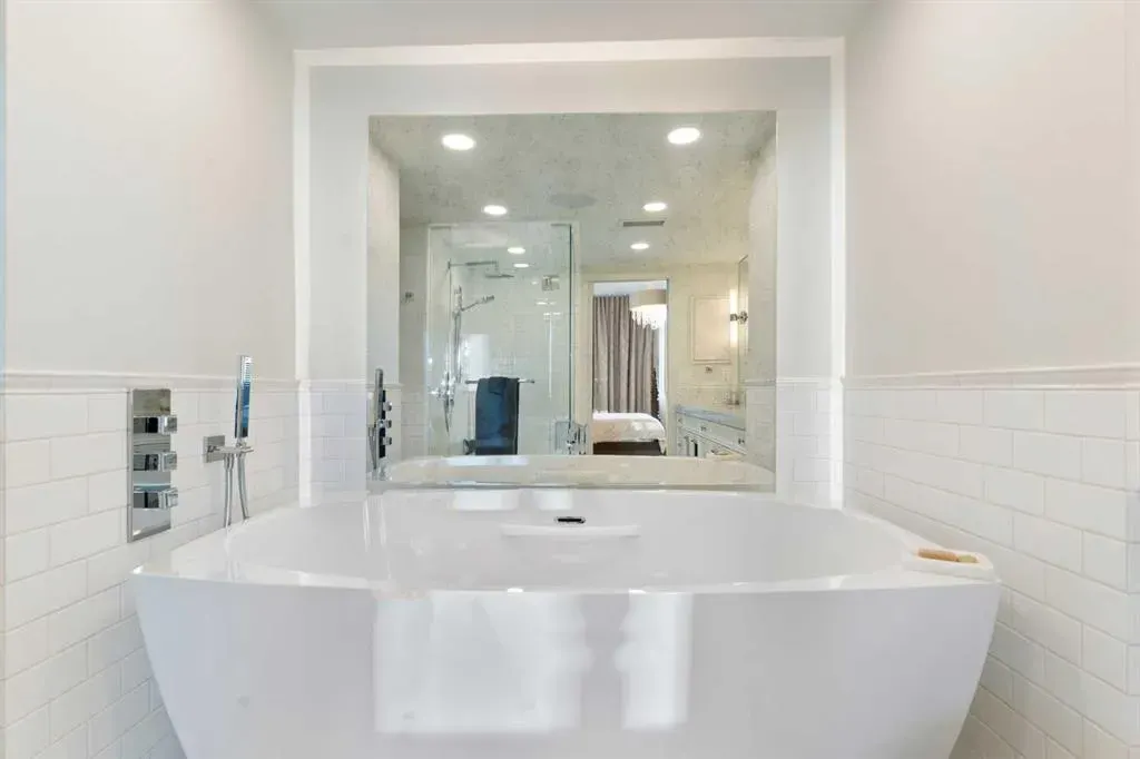 228 26 Avenue SW, #1004