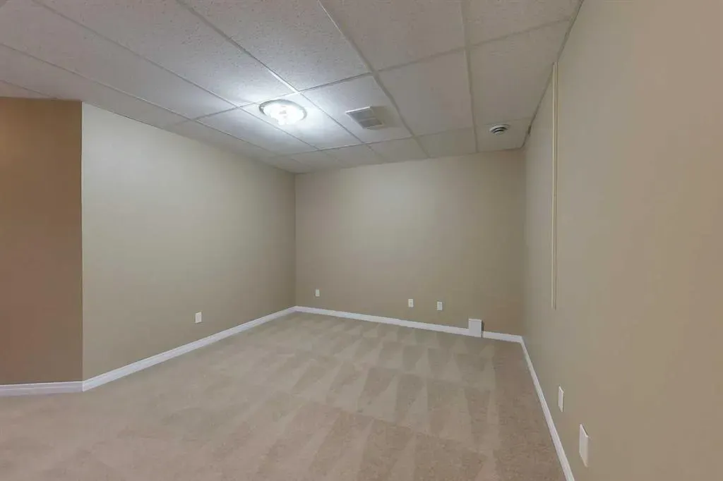 1600 Main Street SW, #123