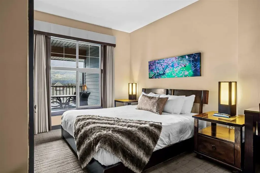 1818 Mountain Avenue, #313(C)