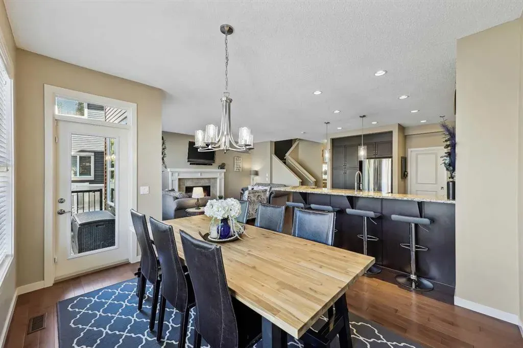272 Kingsmere Cove SE