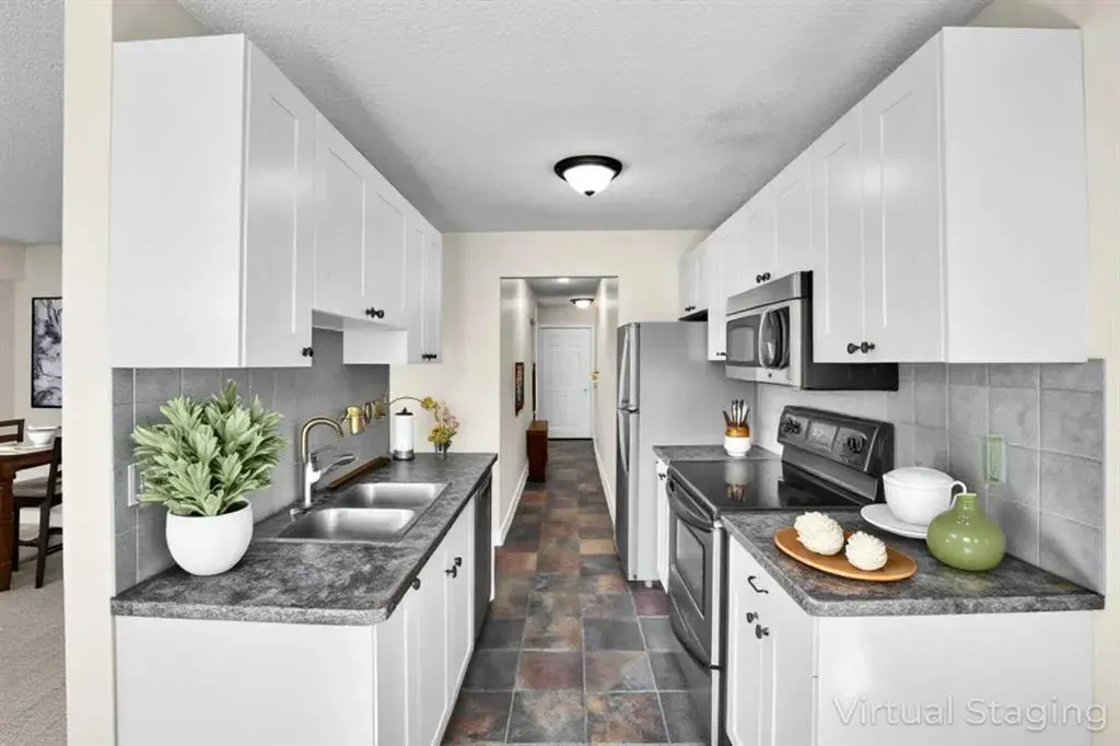 409 1 Avenue NE, #402